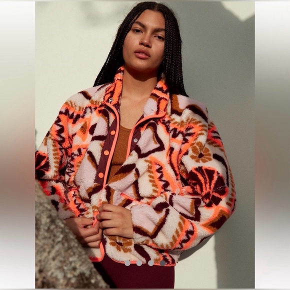 Free People Jackets & Blazers - Free People Movement Hit The Slopes Printed Fleece Jacket